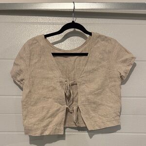 Elegant Beige Tie-Front Crop Top